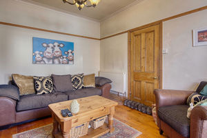 Lounge- click for photo gallery